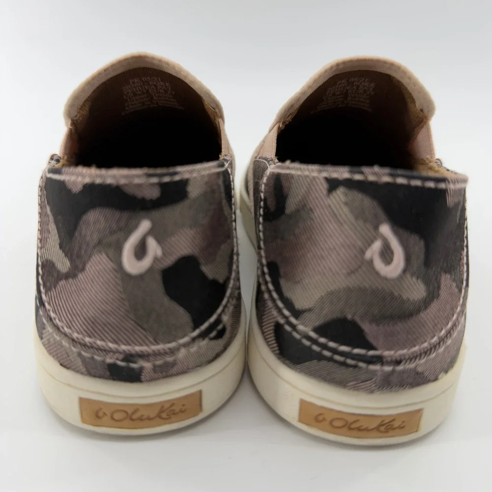 OluKai Pehuea Pa'I Camo Slip On Sneakers Womens 7 Grey Black Textile